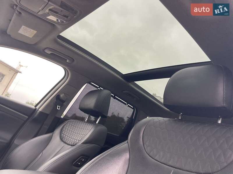 Внедорожник / Кроссовер Hyundai Santa FE 2018 в Черновцах