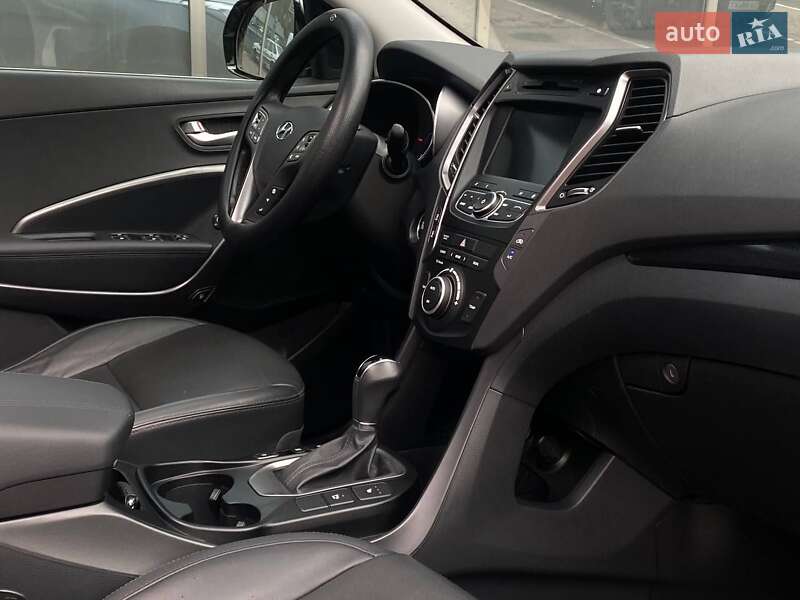 Позашляховик / Кросовер Hyundai Santa FE 2015 в Києві фото 24 Позашляховик / Кросовер Hyundai Santa FE 2015 в Києві
