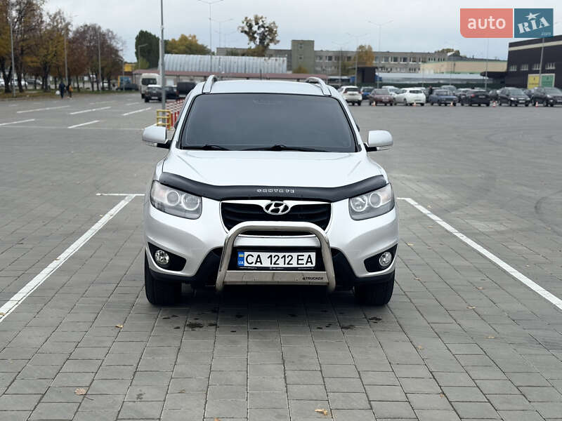 Внедорожник / Кроссовер Hyundai Santa FE 2010 в Черкассах фото 5 Внедорожник / Кроссовер Hyundai Santa FE 2010 в Черкассах