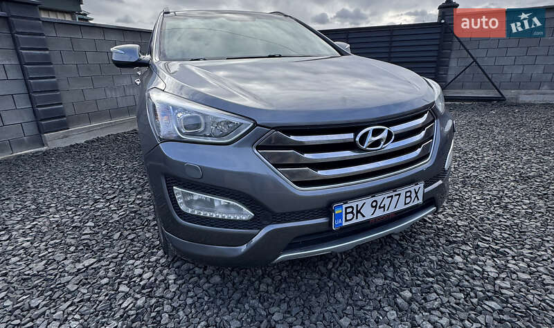 Позашляховик / Кросовер Hyundai Santa FE 2013 в Вараші