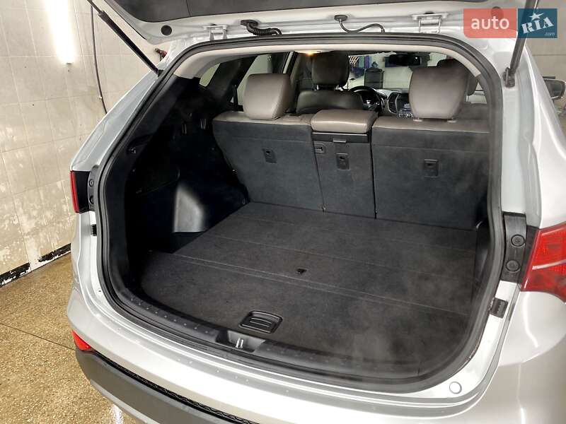 Позашляховик / Кросовер Hyundai Santa FE 2014 в Сумах