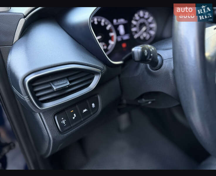 Внедорожник / Кроссовер Hyundai Santa FE 2019 в Николаеве
