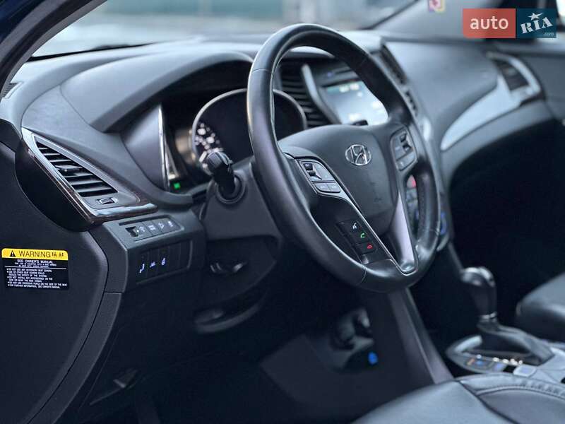 Позашляховик / Кросовер Hyundai Santa FE 2016 в Києві