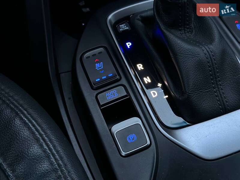 Позашляховик / Кросовер Hyundai Santa FE 2016 в Києві