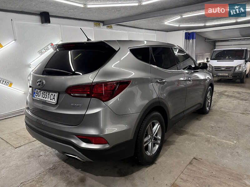 Позашляховик / Кросовер Hyundai Santa FE 2018 в Кременці