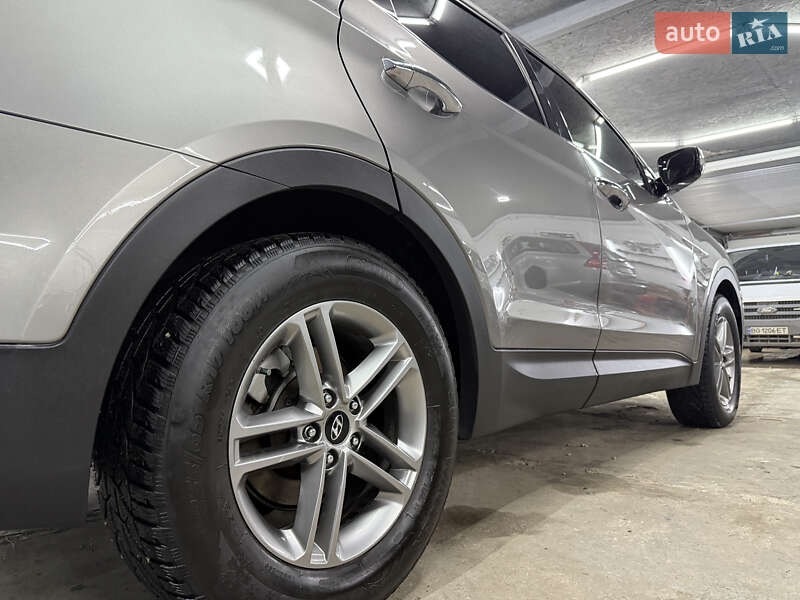 Позашляховик / Кросовер Hyundai Santa FE 2018 в Кременці