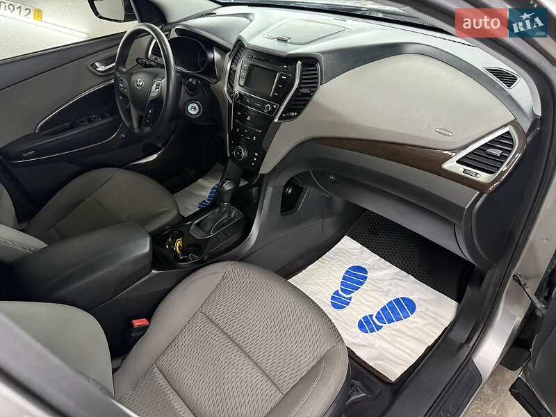 Позашляховик / Кросовер Hyundai Santa FE 2018 в Кременці