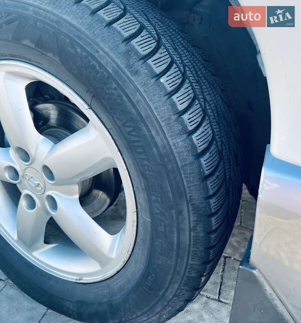 Внедорожник / Кроссовер Hyundai Santa FE 2005 в Львове