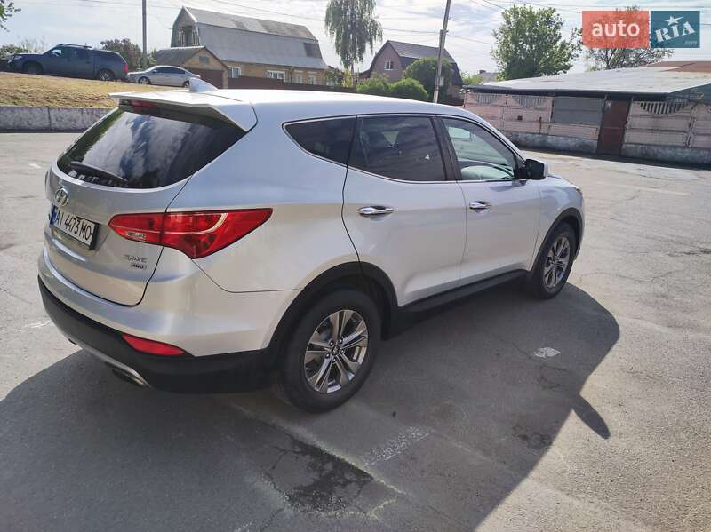 Внедорожник / Кроссовер Hyundai Santa FE 2015 в Ирпене фото 6 Внедорожник / Кроссовер Hyundai Santa FE 2015 в Ирпене