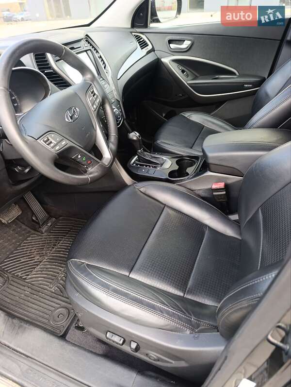 Внедорожник / Кроссовер Hyundai Santa FE 2013 в Луцке фото 7 Внедорожник / Кроссовер Hyundai Santa FE 2013 в Луцке
