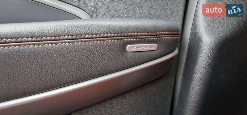 Внедорожник / Кроссовер Hyundai Santa FE 2014 в Киеве