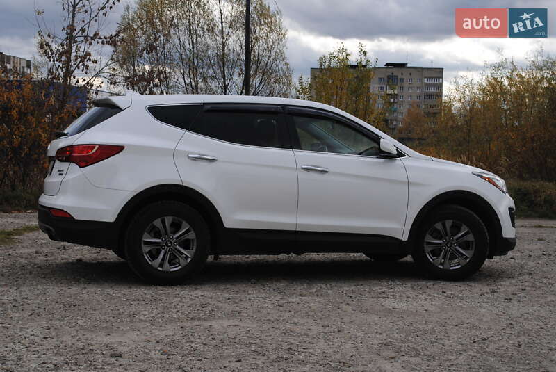 Внедорожник / Кроссовер Hyundai Santa FE 2015 в Дрогобыче фото 4 Внедорожник / Кроссовер Hyundai Santa FE 2015 в Дрогобыче
