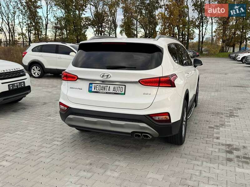 Внедорожник / Кроссовер Hyundai Santa FE 2019 в Киеве