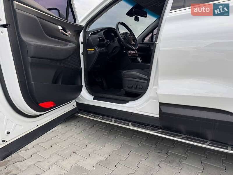 Внедорожник / Кроссовер Hyundai Santa FE 2019 в Киеве