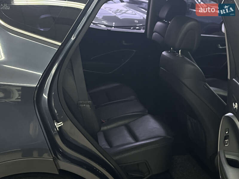 Внедорожник / Кроссовер Hyundai Santa FE 2015 в Одессе