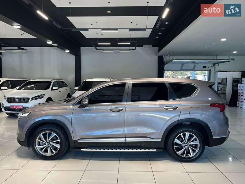 Внедорожник / Кроссовер Hyundai Santa FE 2019 в Одессе