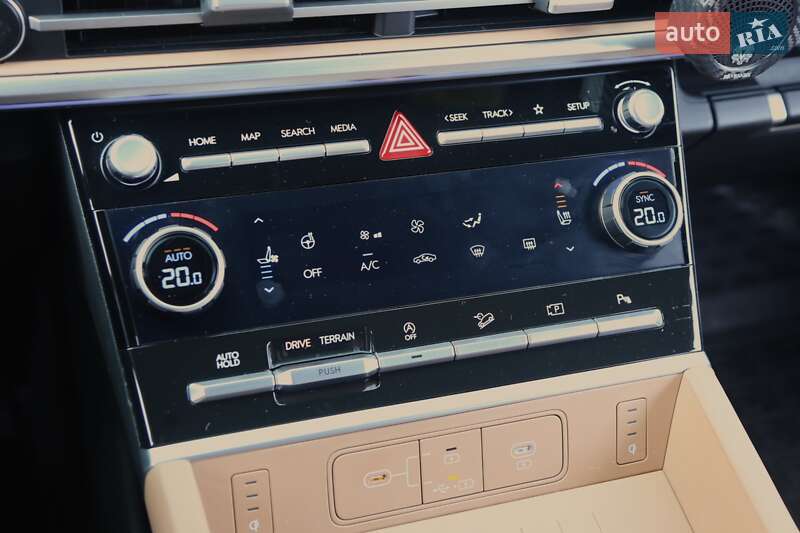 Внедорожник / Кроссовер Hyundai Santa FE 2024 в Киеве