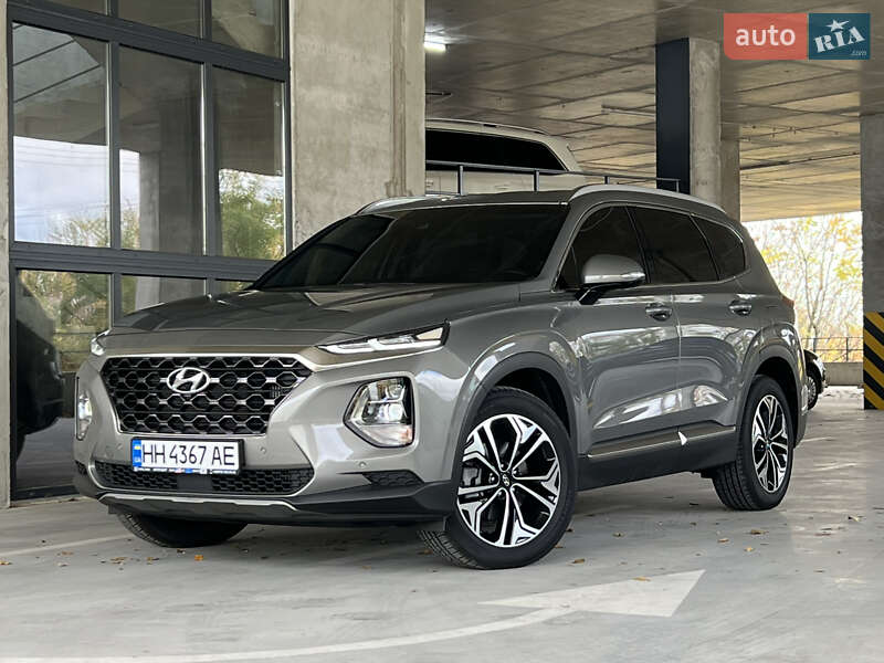 Внедорожник / Кроссовер Hyundai Santa FE 2018 в Одессе