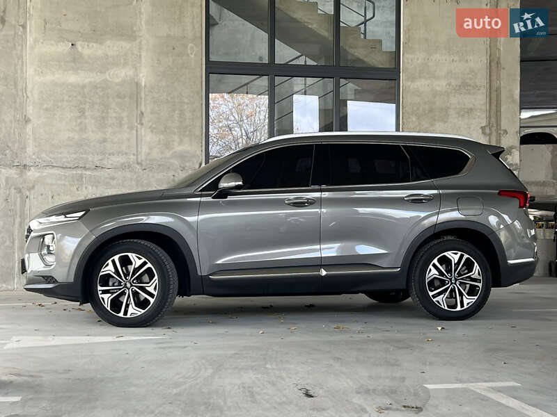 Внедорожник / Кроссовер Hyundai Santa FE 2018 в Одессе