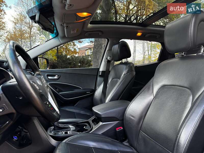Внедорожник / Кроссовер Hyundai Santa FE 2014 в Киеве