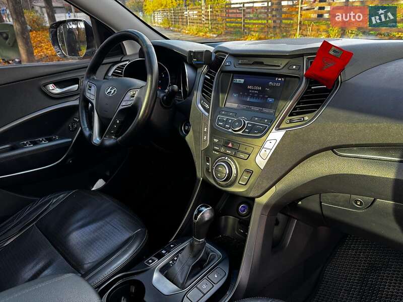 Внедорожник / Кроссовер Hyundai Santa FE 2014 в Киеве