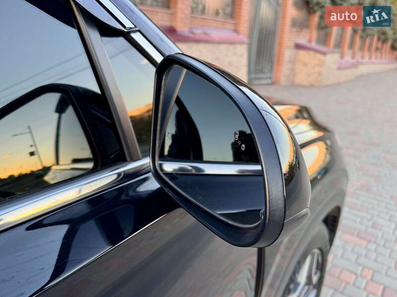 Позашляховик / Кросовер Hyundai Santa FE 2019 в Одесі