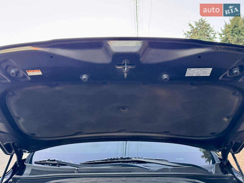 Позашляховик / Кросовер Hyundai Santa FE 2019 в Одесі