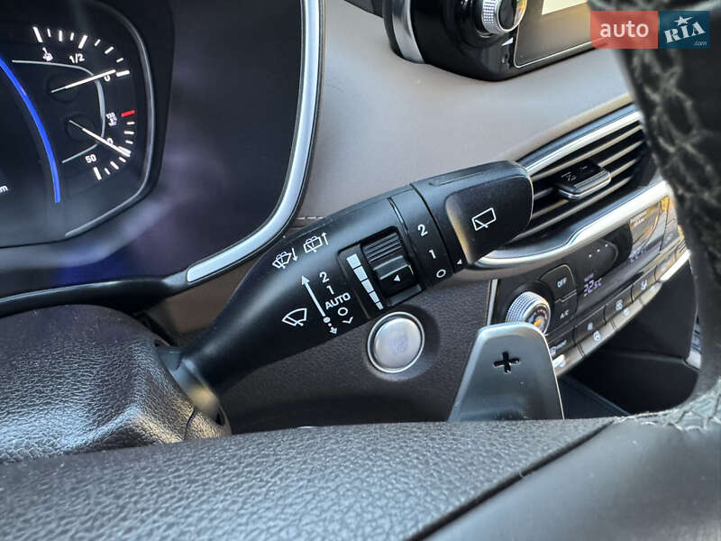 Позашляховик / Кросовер Hyundai Santa FE 2018 в Одесі