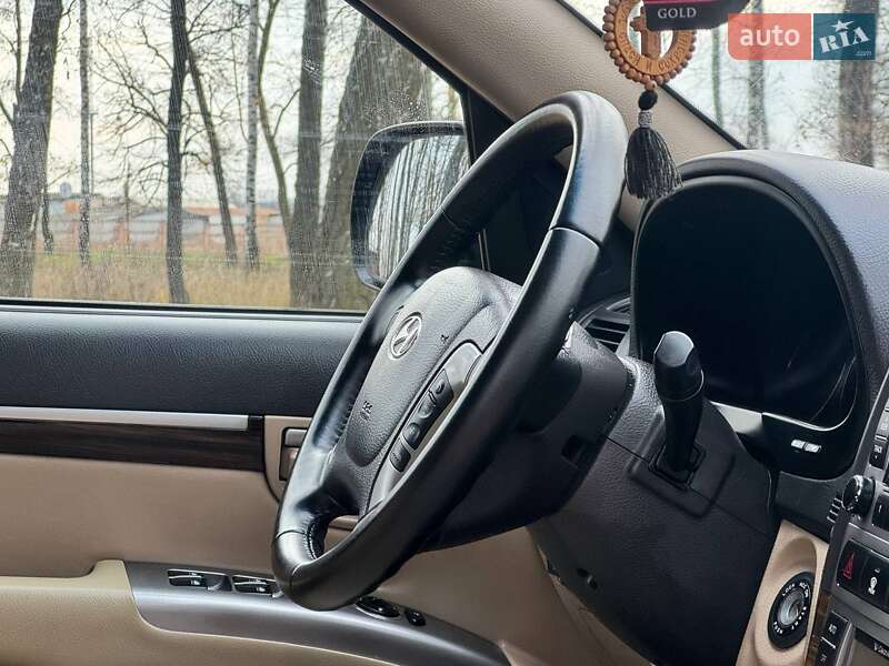 Позашляховик / Кросовер Hyundai Santa FE 2011 в Охтирці