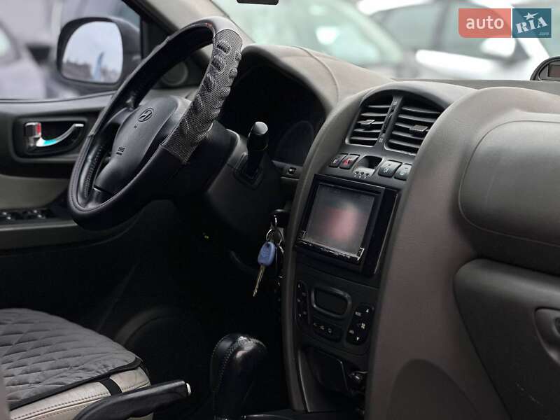 Внедорожник / Кроссовер Hyundai Santa FE 2005 в Киеве фото 12 Внедорожник / Кроссовер Hyundai Santa FE 2005 в Киеве
