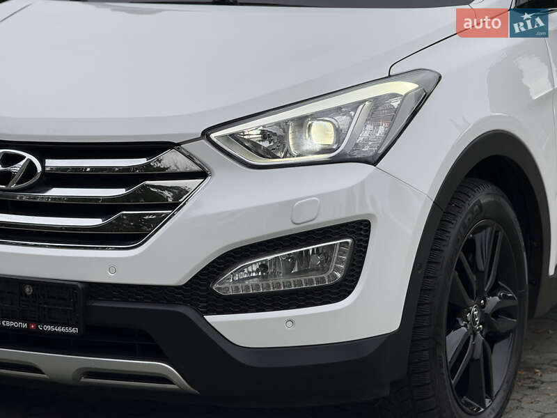Внедорожник / Кроссовер Hyundai Santa FE 2014 в Дубно