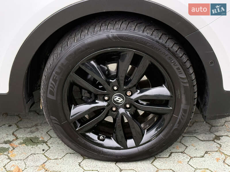 Внедорожник / Кроссовер Hyundai Santa FE 2014 в Дубно