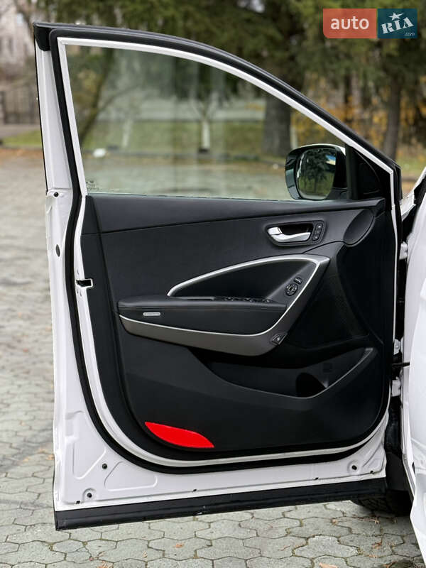 Внедорожник / Кроссовер Hyundai Santa FE 2014 в Дубно