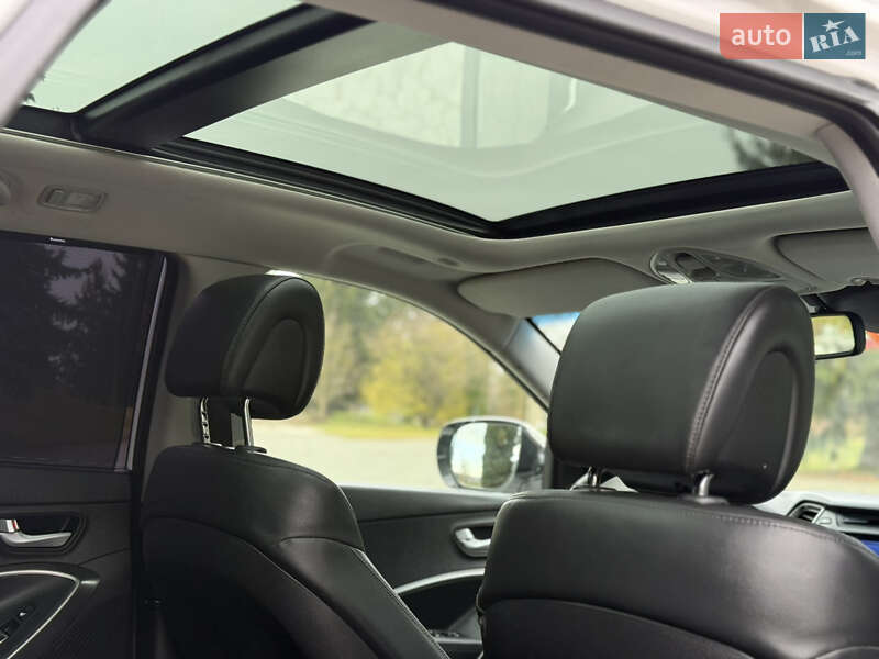 Внедорожник / Кроссовер Hyundai Santa FE 2014 в Дубно