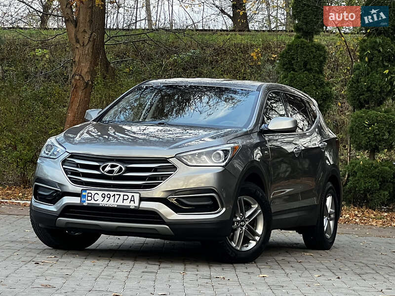 Внедорожник / Кроссовер Hyundai Santa FE 2016 в Дрогобыче