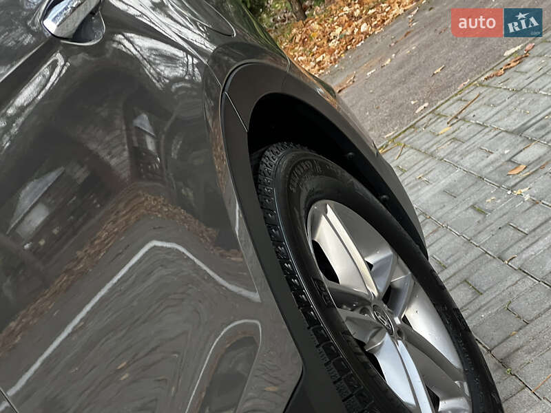 Внедорожник / Кроссовер Hyundai Santa FE 2016 в Дрогобыче