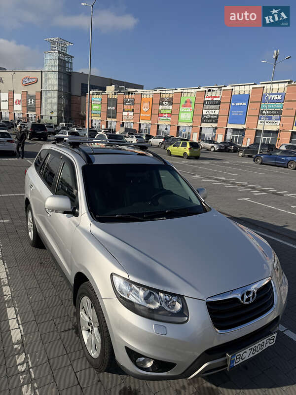 Внедорожник / Кроссовер Hyundai Santa FE 2012 в Львове