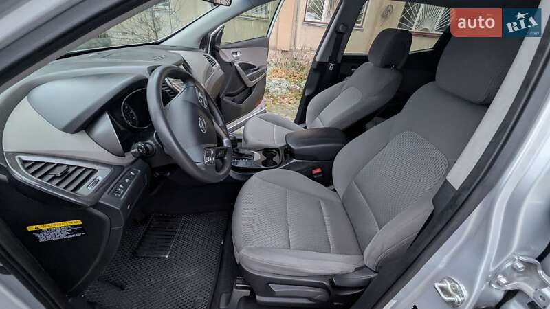 Внедорожник / Кроссовер Hyundai Santa FE 2015 в Тернополе фото 13 Внедорожник / Кроссовер Hyundai Santa FE 2015 в Тернополе