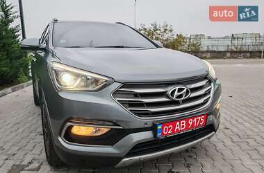 Внедорожник / Кроссовер Hyundai Santa FE 2016 в Могилев-Подольске