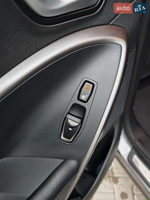 Внедорожник / Кроссовер Hyundai Santa FE 2016 в Могилев-Подольске фото 56 Внедорожник / Кроссовер Hyundai Santa FE 2016 в Могилев-Подольске