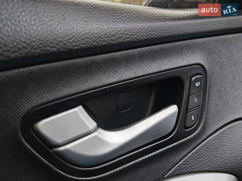 Внедорожник / Кроссовер Hyundai Santa FE 2016 в Могилев-Подольске фото 72 Внедорожник / Кроссовер Hyundai Santa FE 2016 в Могилев-Подольске