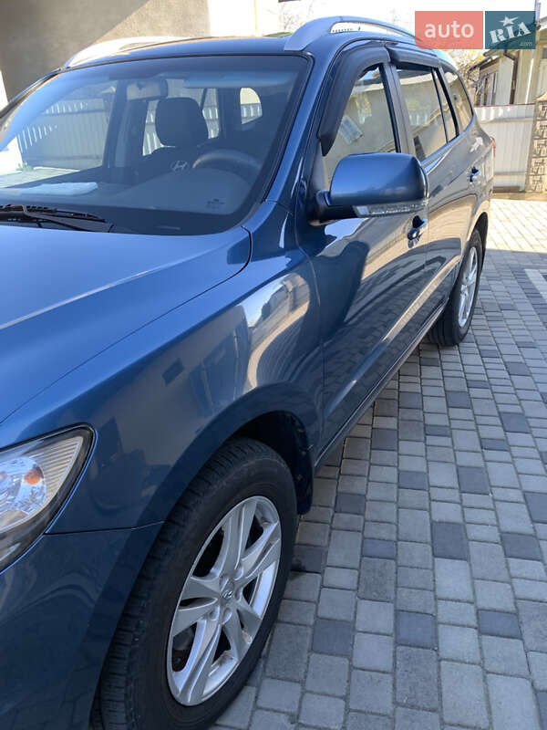 Позашляховик / Кросовер Hyundai Santa FE 2011 в Калуші