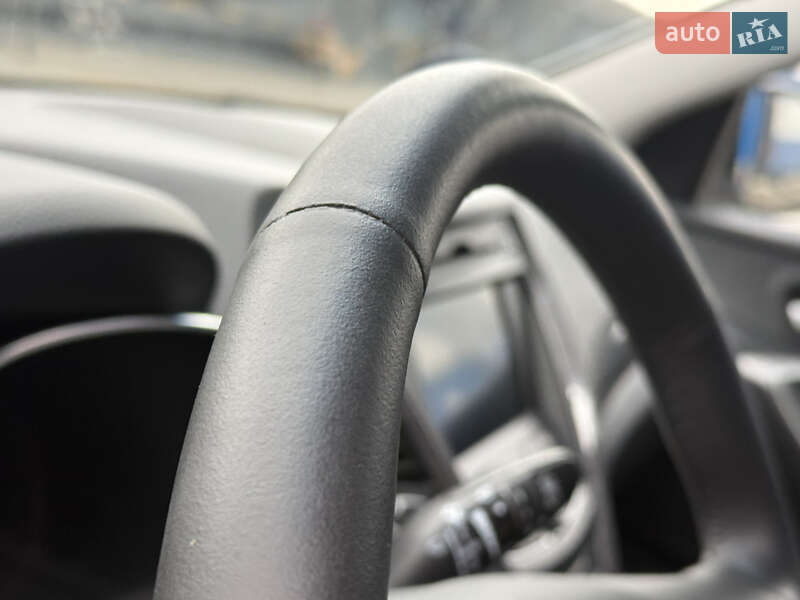 Позашляховик / Кросовер Hyundai Santa FE 2014 в Рівному