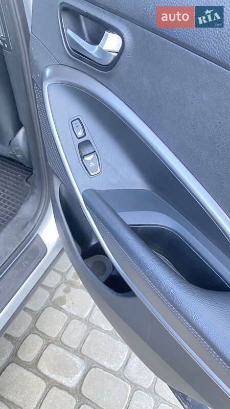 Внедорожник / Кроссовер Hyundai Santa FE 2013 в Львове фото 24 Внедорожник / Кроссовер Hyundai Santa FE 2013 в Львове