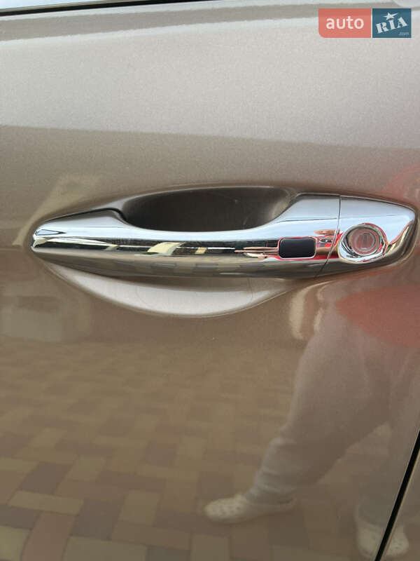 Позашляховик / Кросовер Hyundai Santa FE 2014 в Борисполі