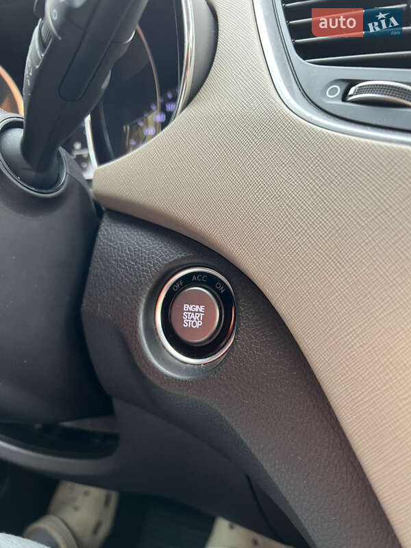 Позашляховик / Кросовер Hyundai Santa FE 2014 в Борисполі