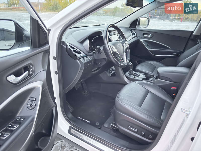 Внедорожник / Кроссовер Hyundai Santa FE 2013 в Дубно