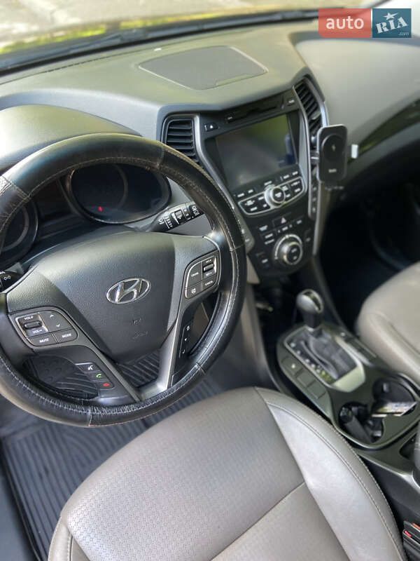 Внедорожник / Кроссовер Hyundai Santa FE 2013 в Одессе