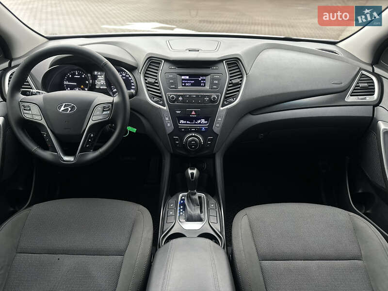 Внедорожник / Кроссовер Hyundai Santa FE 2017 в Киеве фото 19 Внедорожник / Кроссовер Hyundai Santa FE 2017 в Киеве