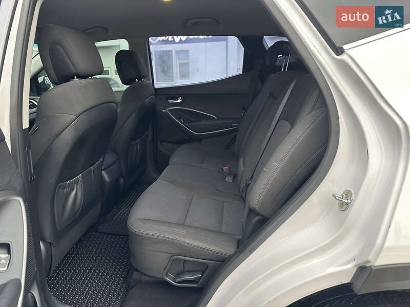 Внедорожник / Кроссовер Hyundai Santa FE 2017 в Киеве фото 31 Внедорожник / Кроссовер Hyundai Santa FE 2017 в Киеве